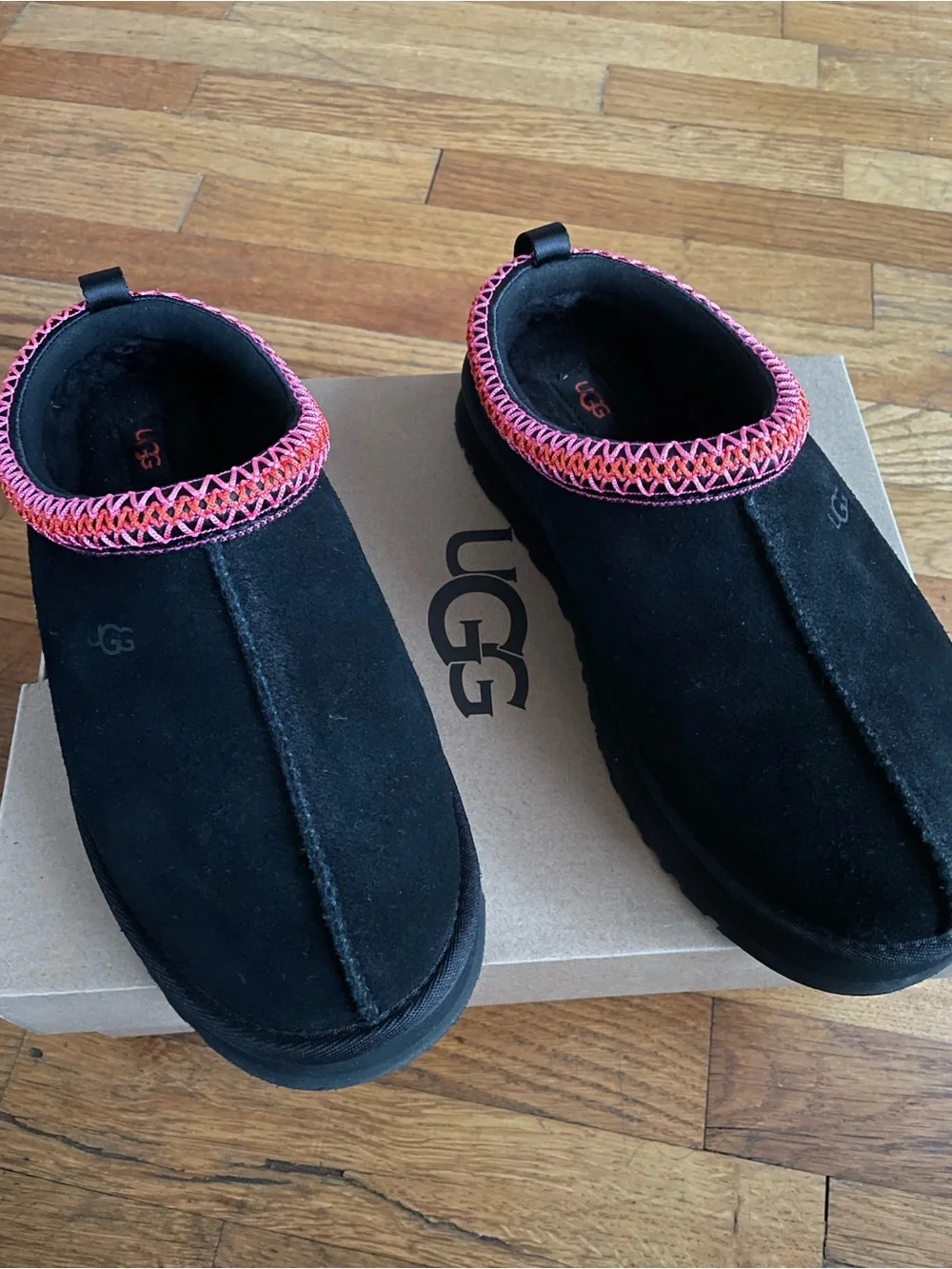 UGG Kids Black Slip-On Clog with Pink Knit Trim
